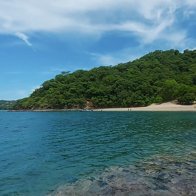 Poor Calzon: Perfect White Sand Beach